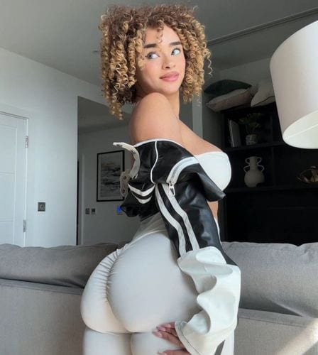 Kiara Peachy OnlyFans grátis 8